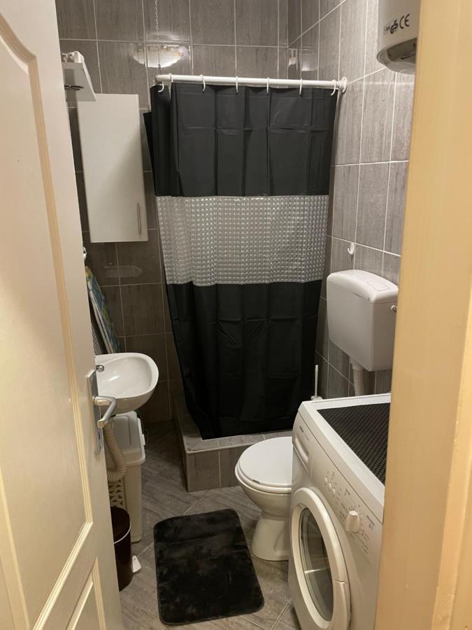 Studio Apartment For Rent In Budva Eksteriør billede